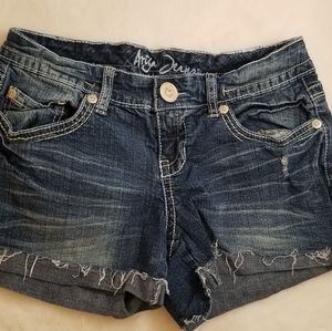 Ariya Jeans Denim Shorts Sz 3/4